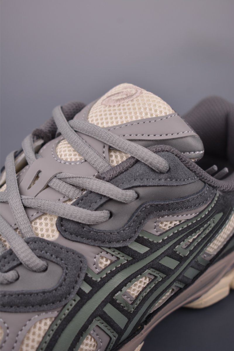 Asics Gel-NYC view