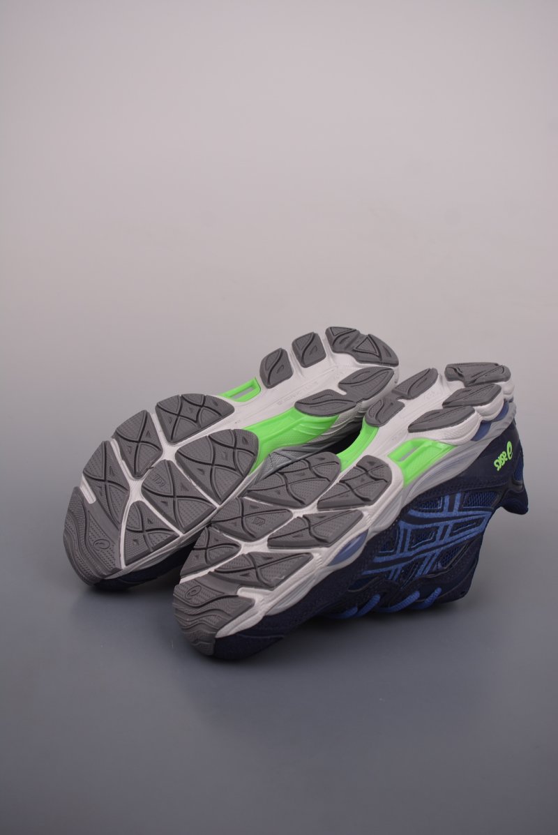 Asics Gel-NYC view