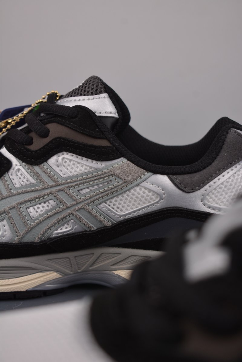 Asics Gel-NYC view