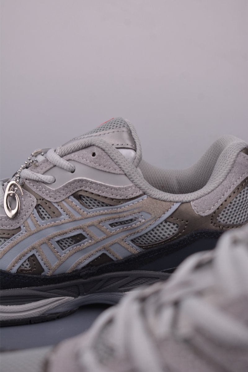 Asics Gel-NYC view