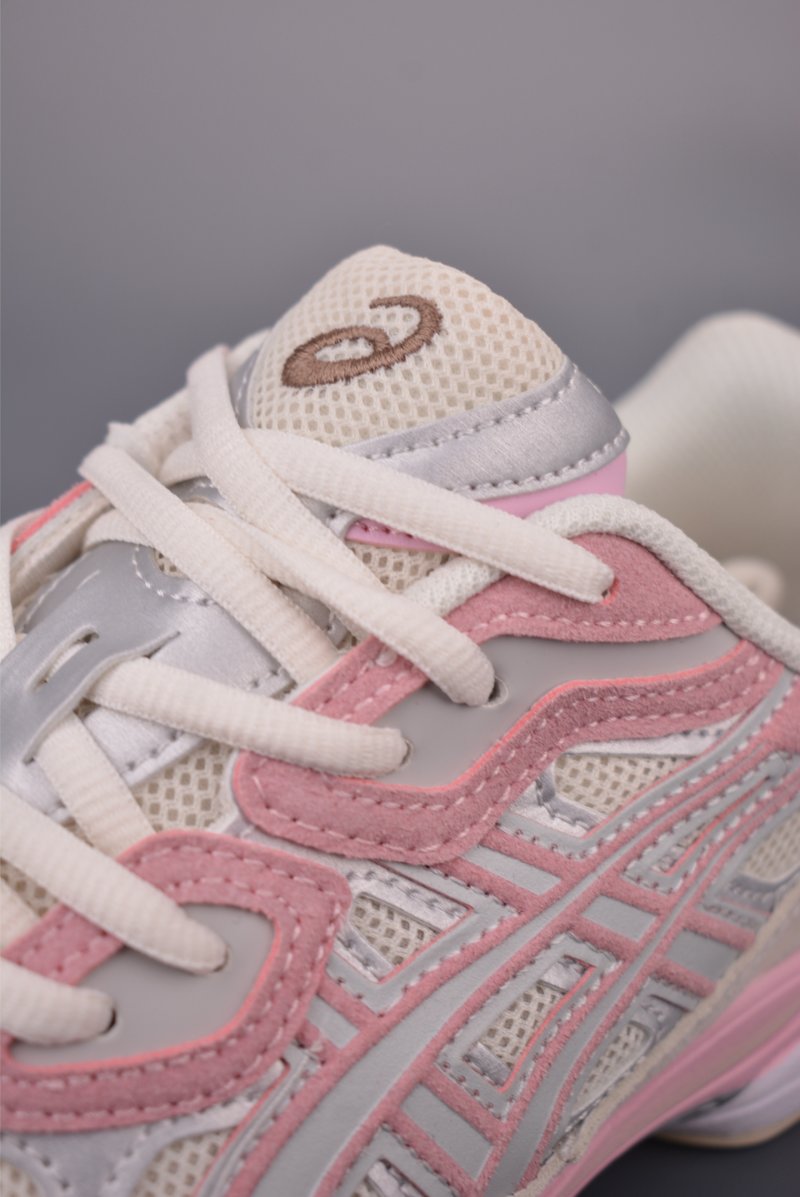 Asics Gel-NYC view