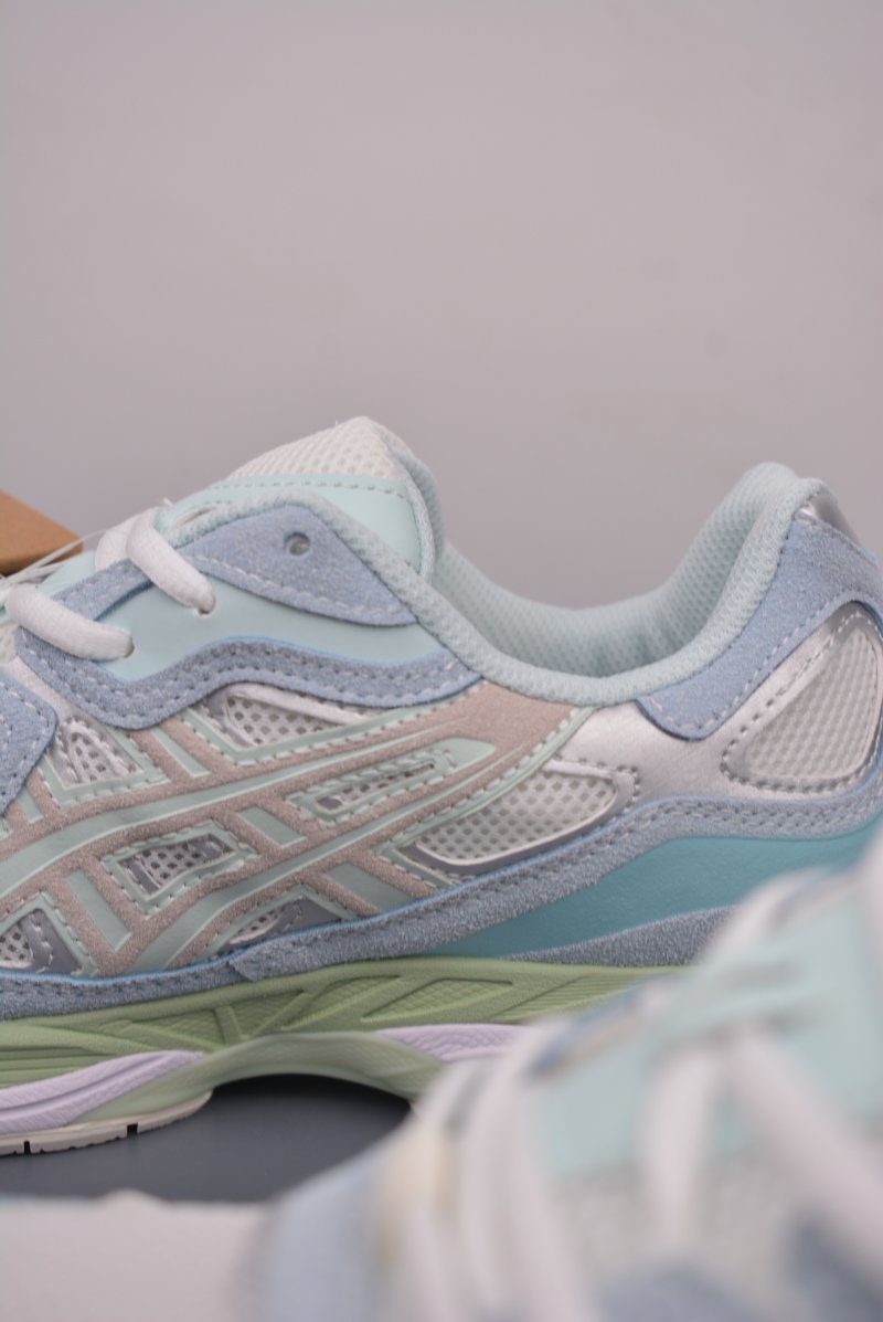 Asics Gel-NYC view