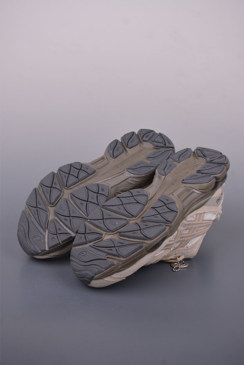 Asics Gel-NYC view