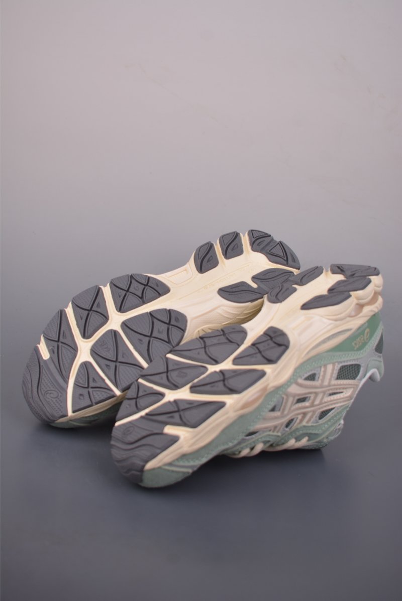 Asics Gel-NYC view