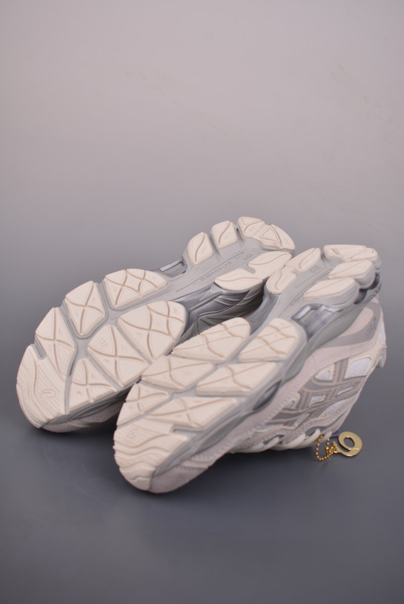 Asics Gel-NYC view