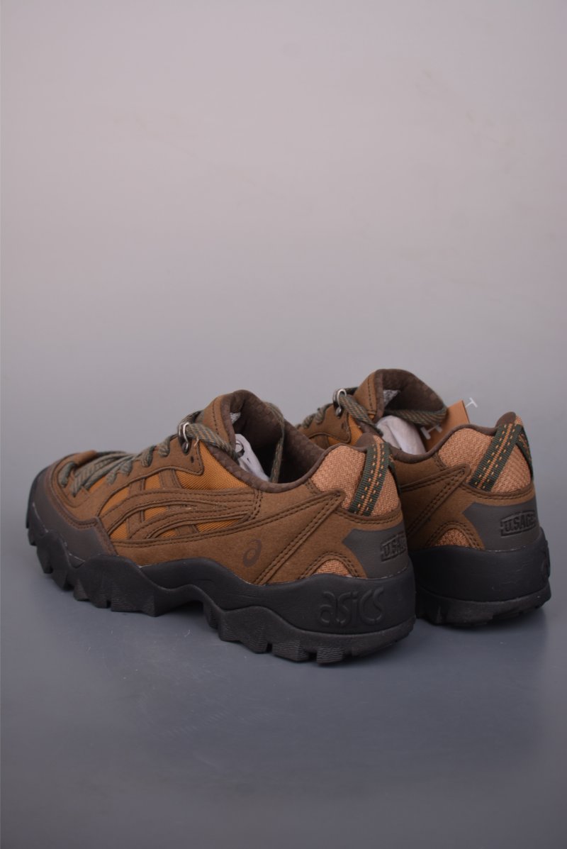 Asics Gel-Pickax view