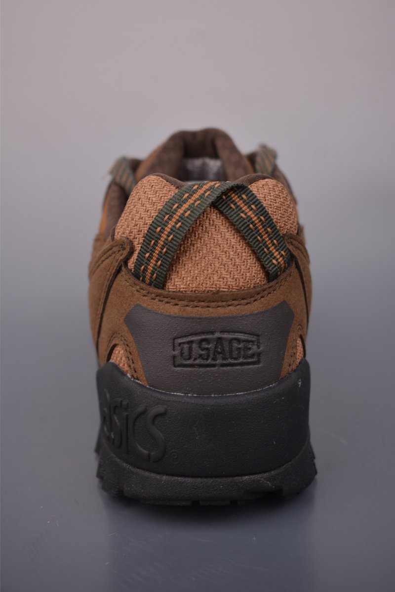 Asics Gel-Pickax view