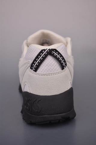 Asics Gel-Pickax view 4
