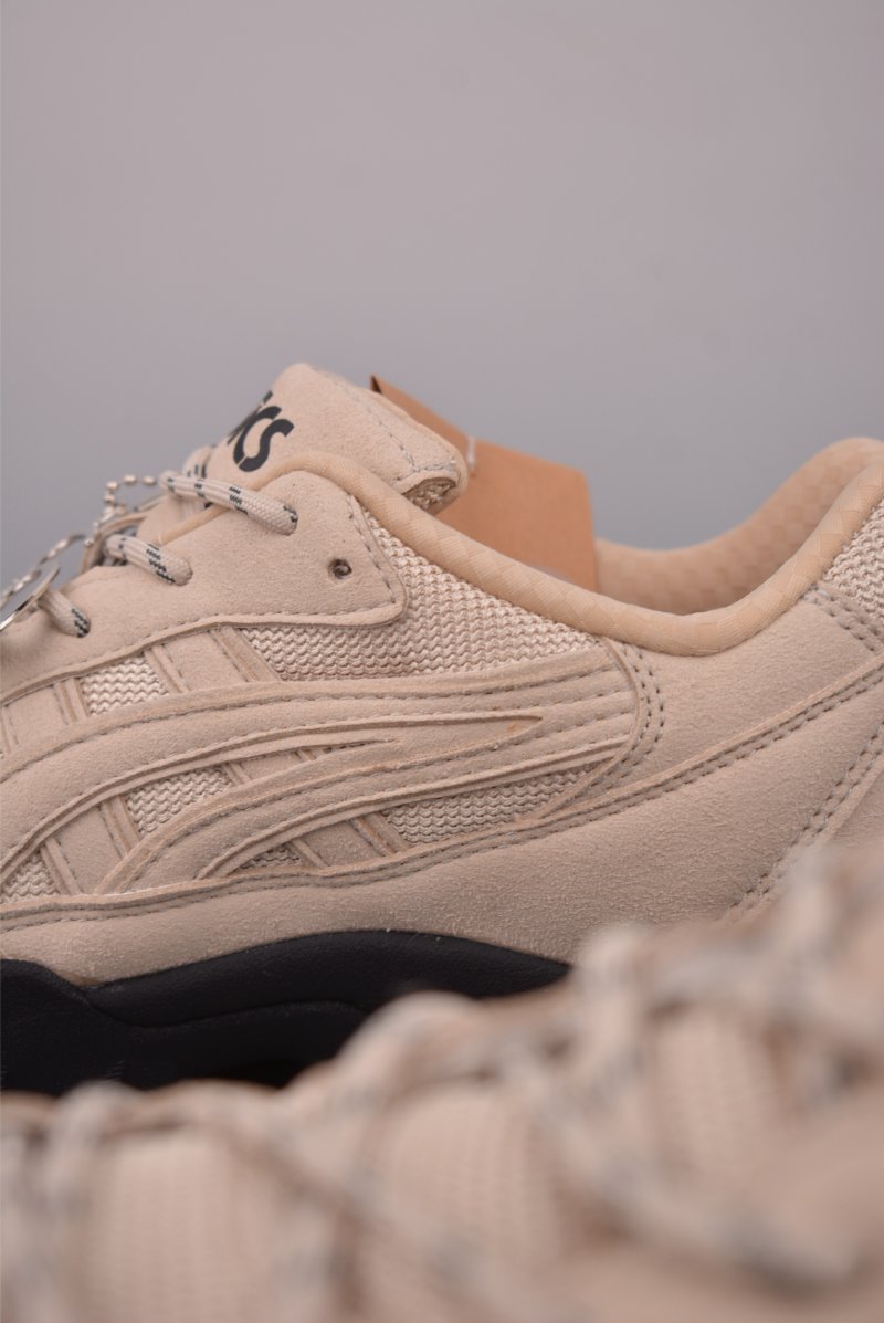 Asics Gel-Pickax view