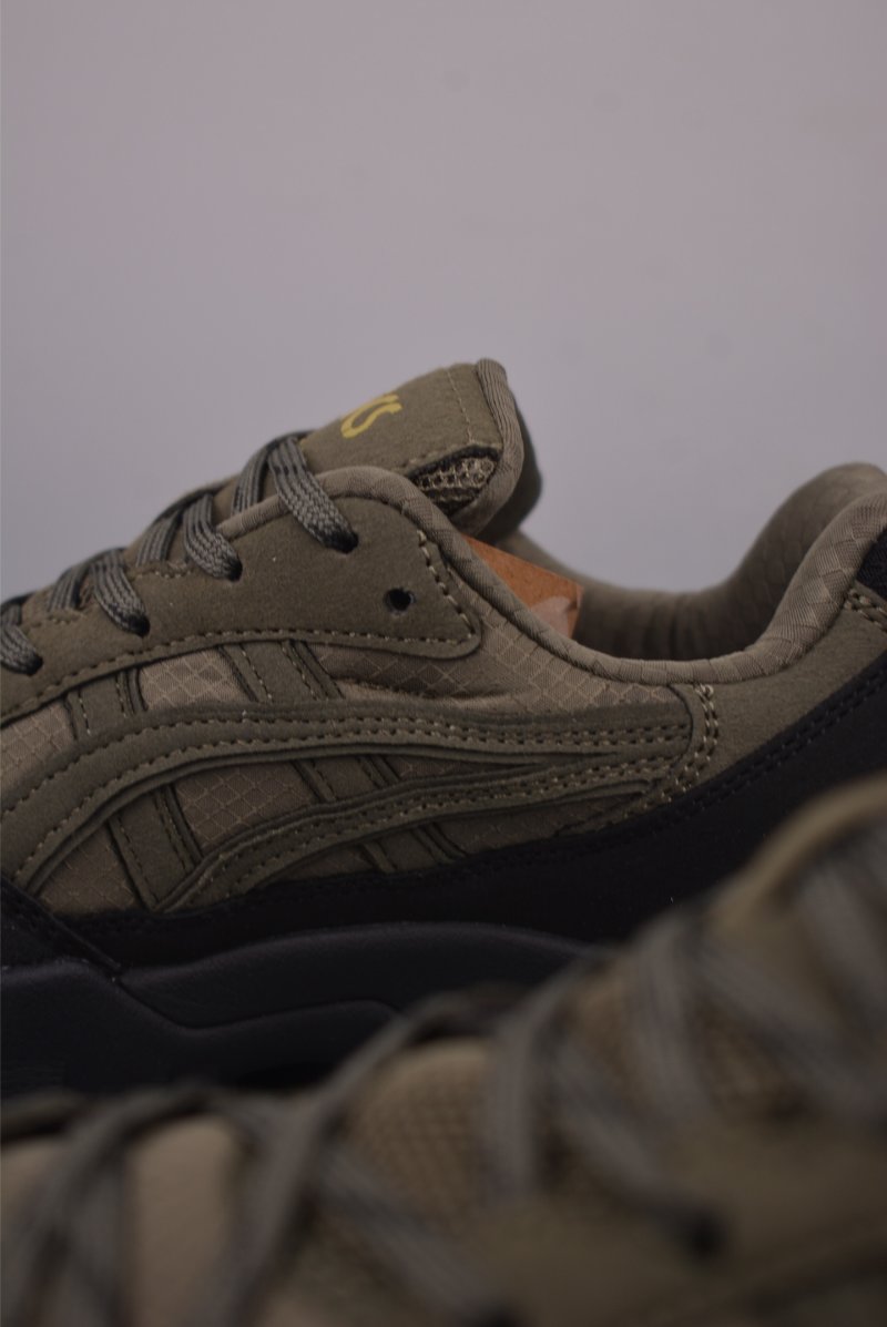 Asics Gel-Pickax view