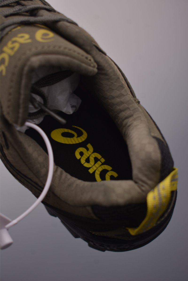 Asics Gel-Pickax view