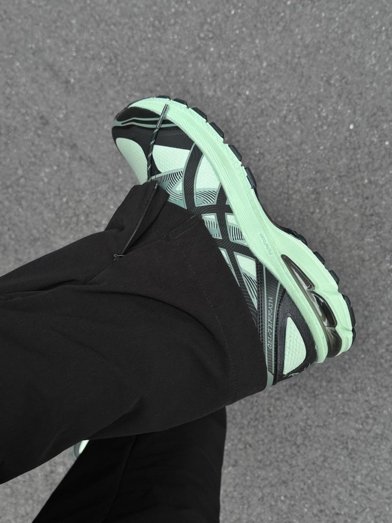 Asics Gel-Quantum view