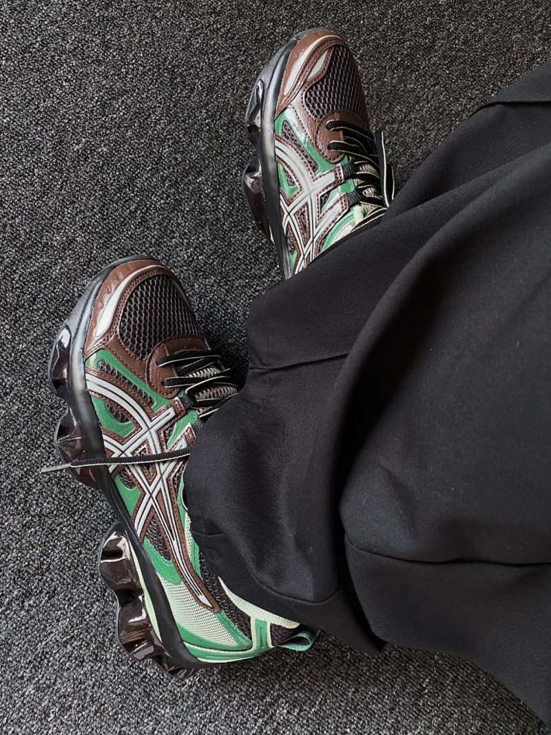 Asics Gel-Quantum Kinetic view
