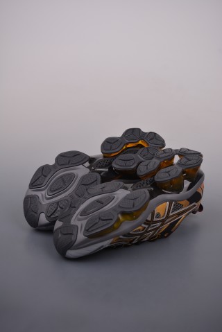 Asics Gel-Quantum Kinetic view 3