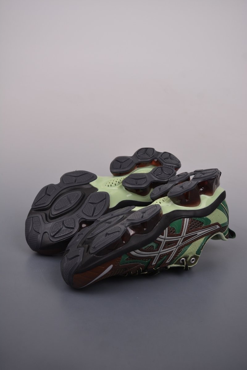 Asics Gel-Quantum Kinetic view