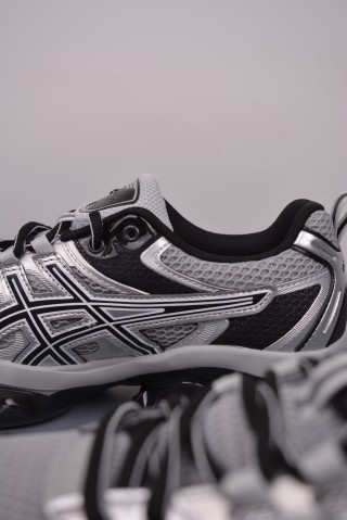 Asics Gel-Quantum Kinetic view 26