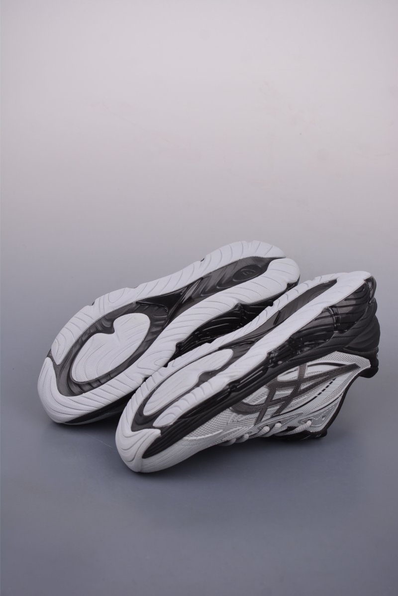 Asics Gel-Quantum 360 VIII view