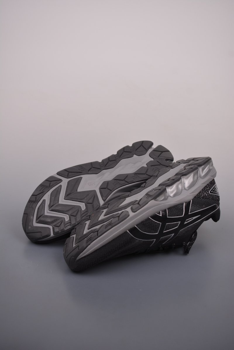 Asics Gel-Quantum 180 VIII view