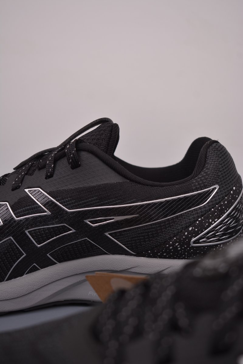 Asics Gel-Quantum 180 VIII view