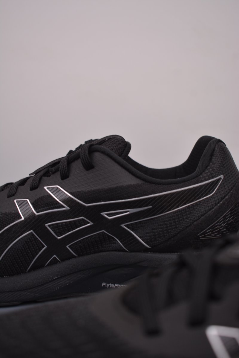 Asics Gel-Quantum 180 VIII view