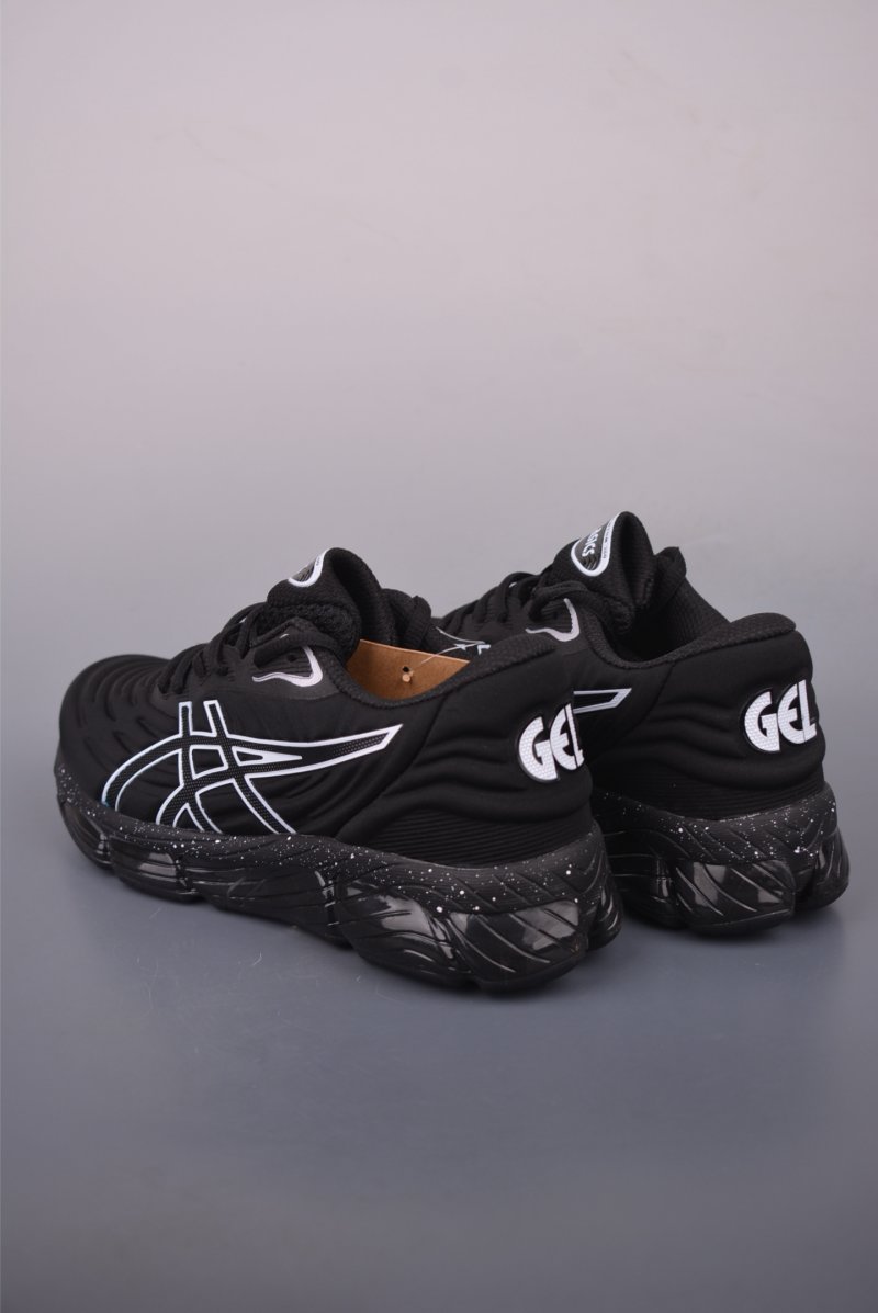Asics Gel-Quantum 360 VIII Emboss view