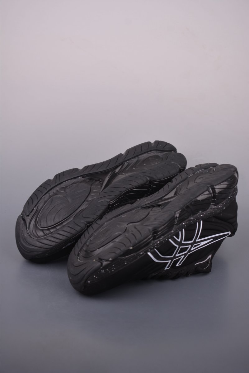 Asics Gel-Quantum 360 VIII Emboss view