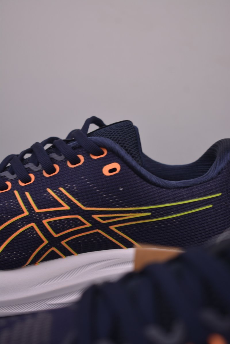 Asics Gel-Saiun 3 view