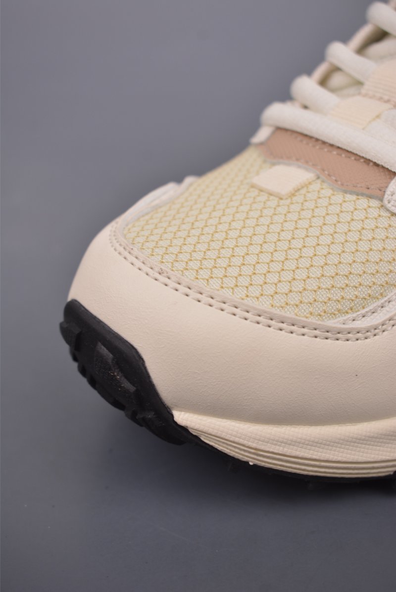 Asics Gel-Sonoma CN view