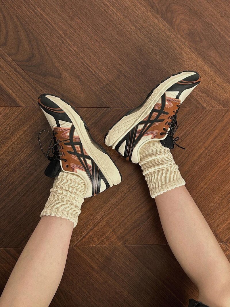 Asics Gel-Terrain view
