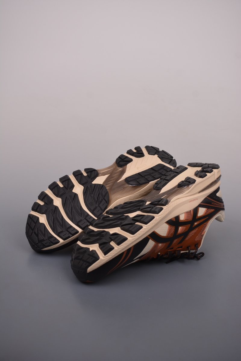 Asics Gel-Terrain view