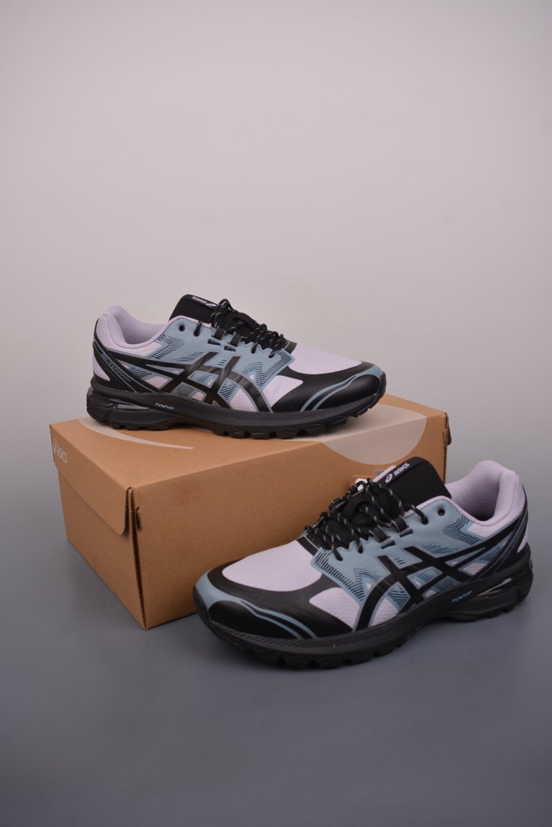 Asics Gel-Terrain view