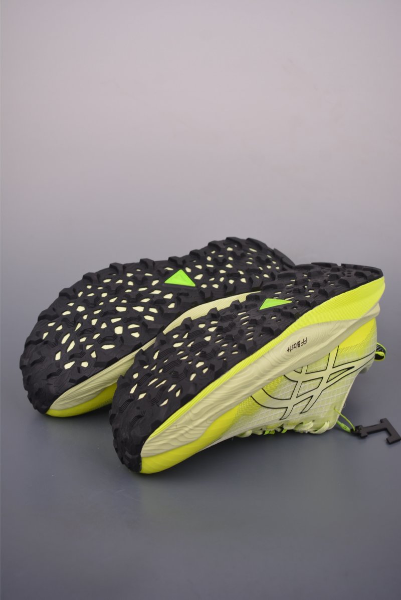 Asics Gel-Trabuco Max 3 view
