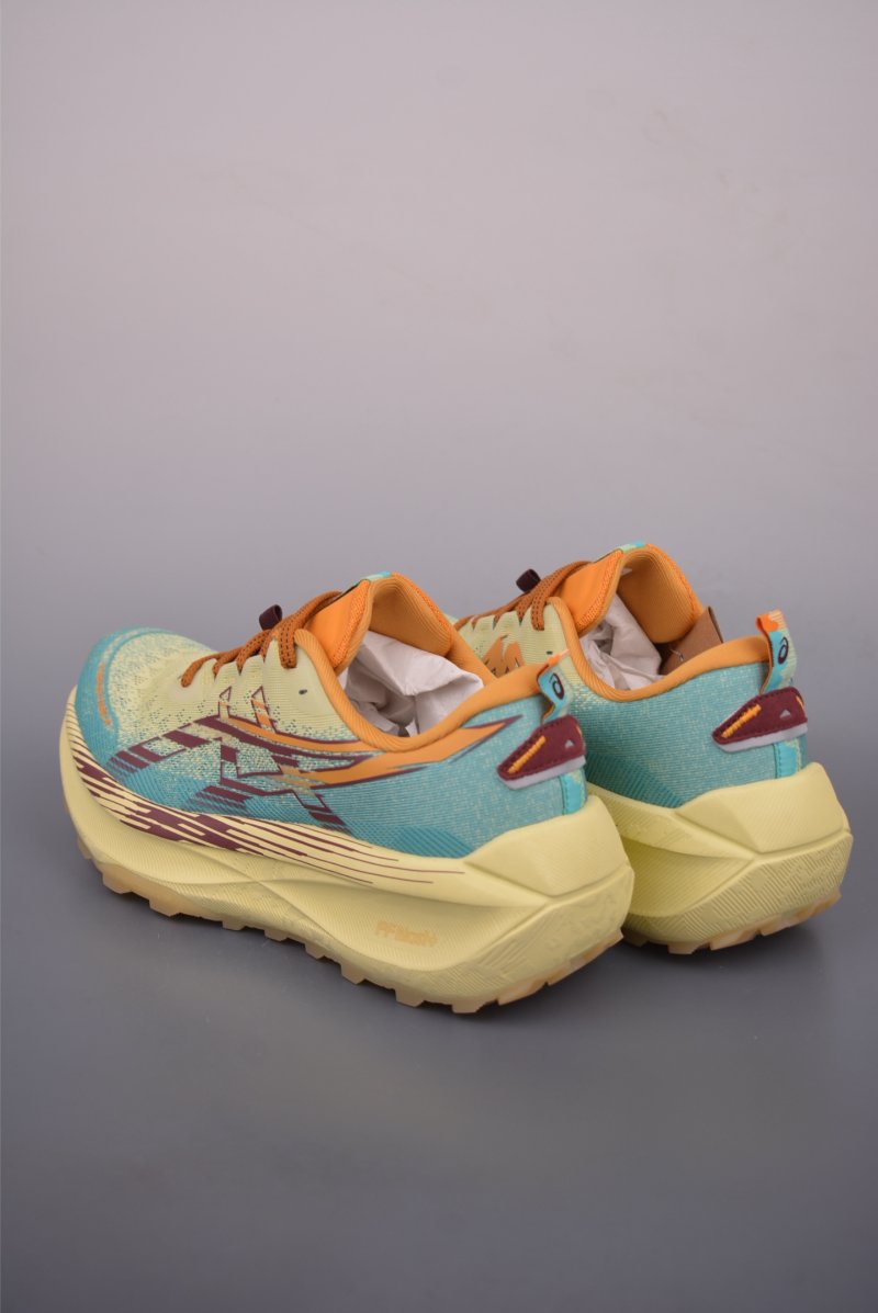 Asics Gel-Trabuco Max 4 view