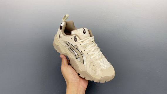 Asics Gel-Truck view 1