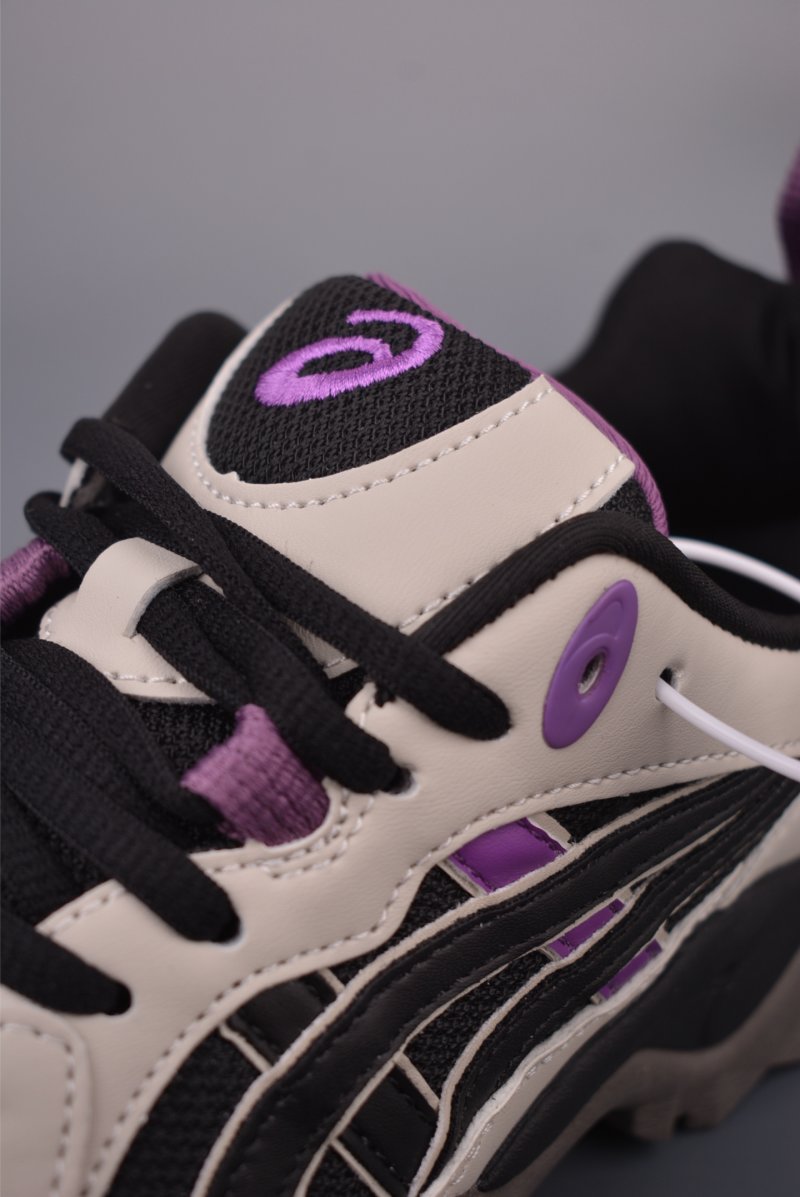 Asics Gel-Truck view