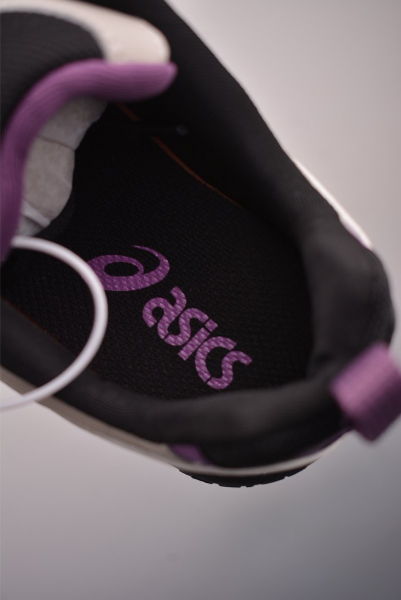 Asics Gel-Truck view