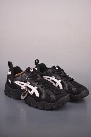 Asics Gel-Truck view 1