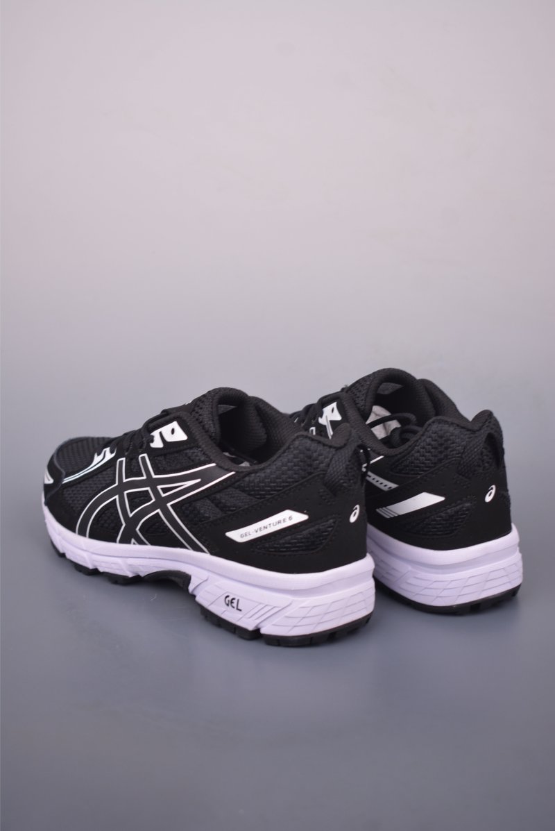 Asics Gel-Venture 6 view