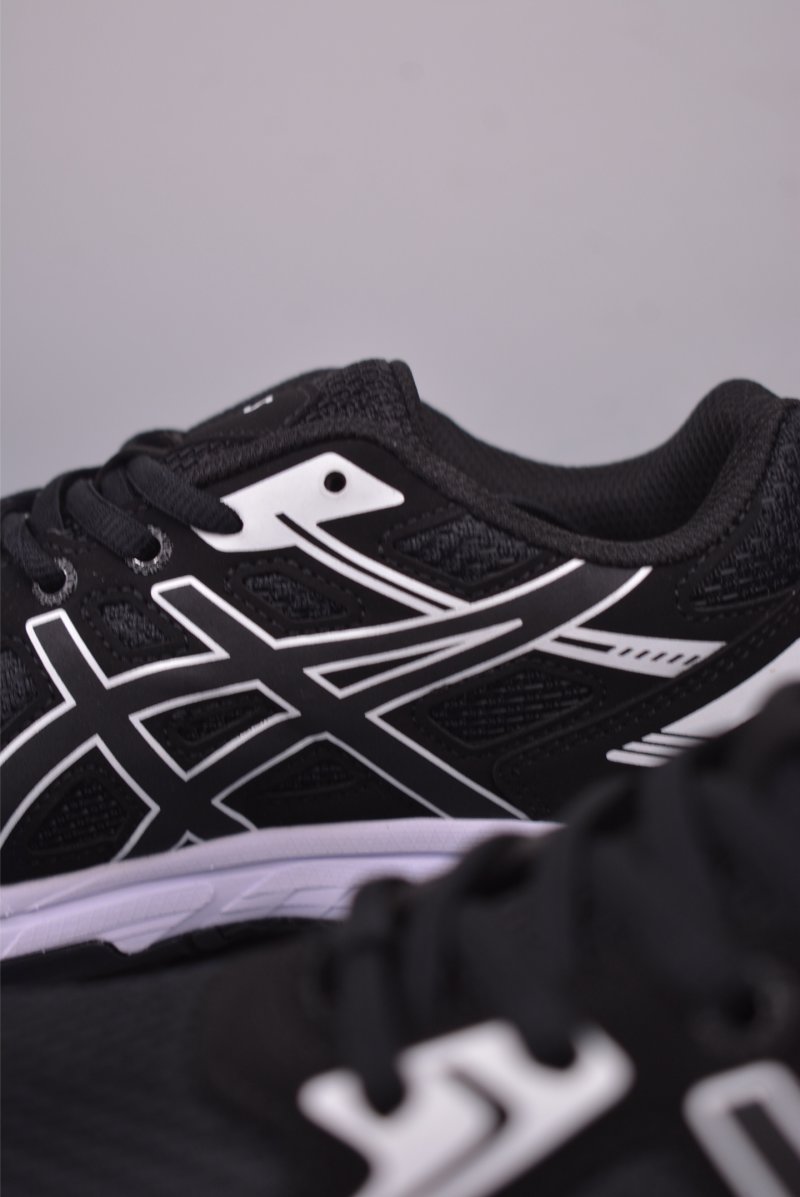 Asics Gel-Venture 6 view