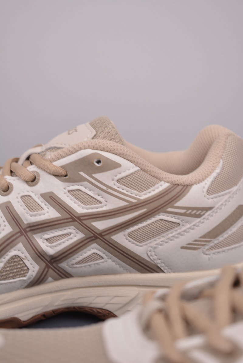 Asics Gel-Venture 6 view