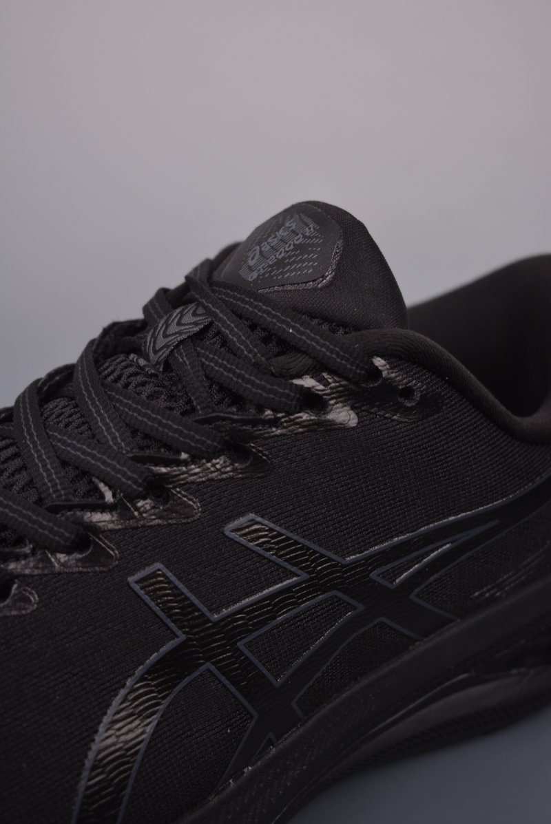 Asics GT-2000 11 view