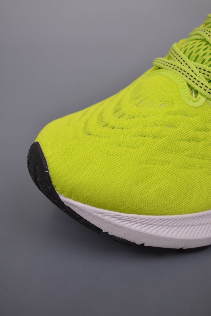 Asics GT-2000 11 view