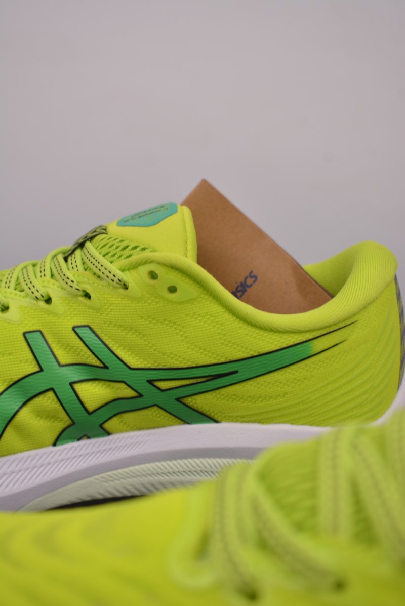 Asics GT-2000 11 view