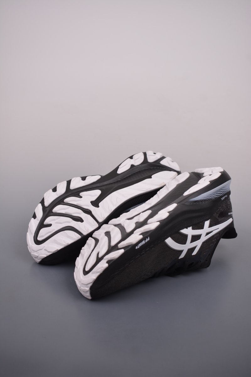 Asics GT-2000 11 view