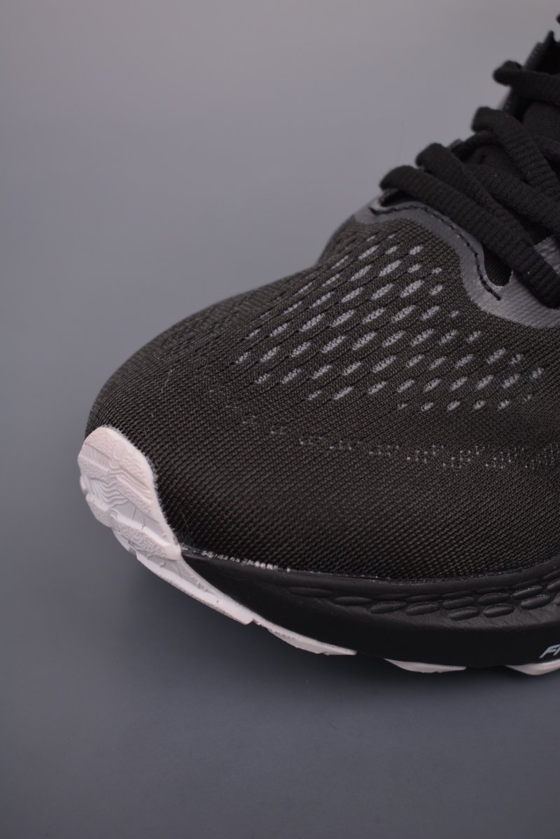 Asics GT-2000 11 view