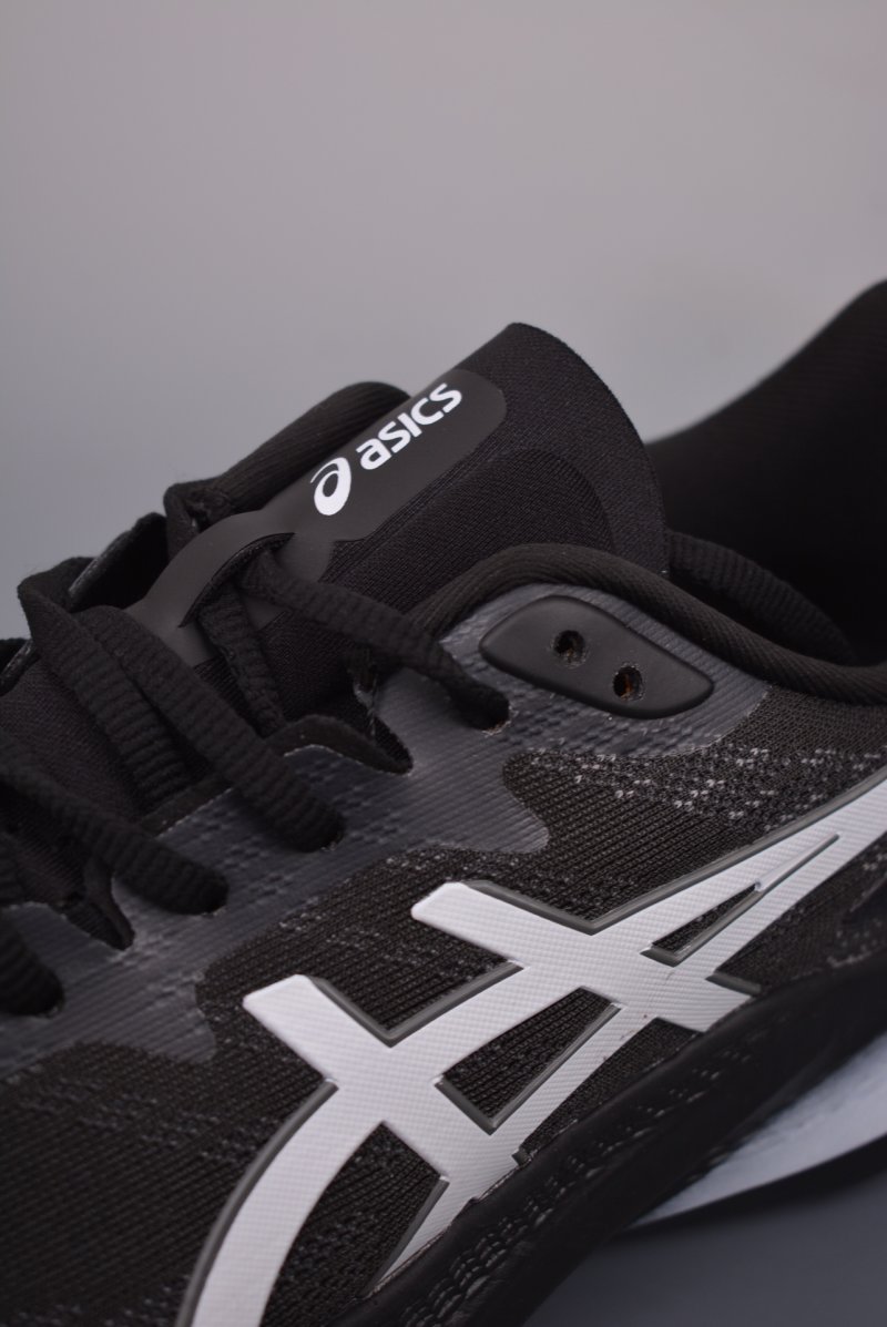 Asics GT-2000 11 view