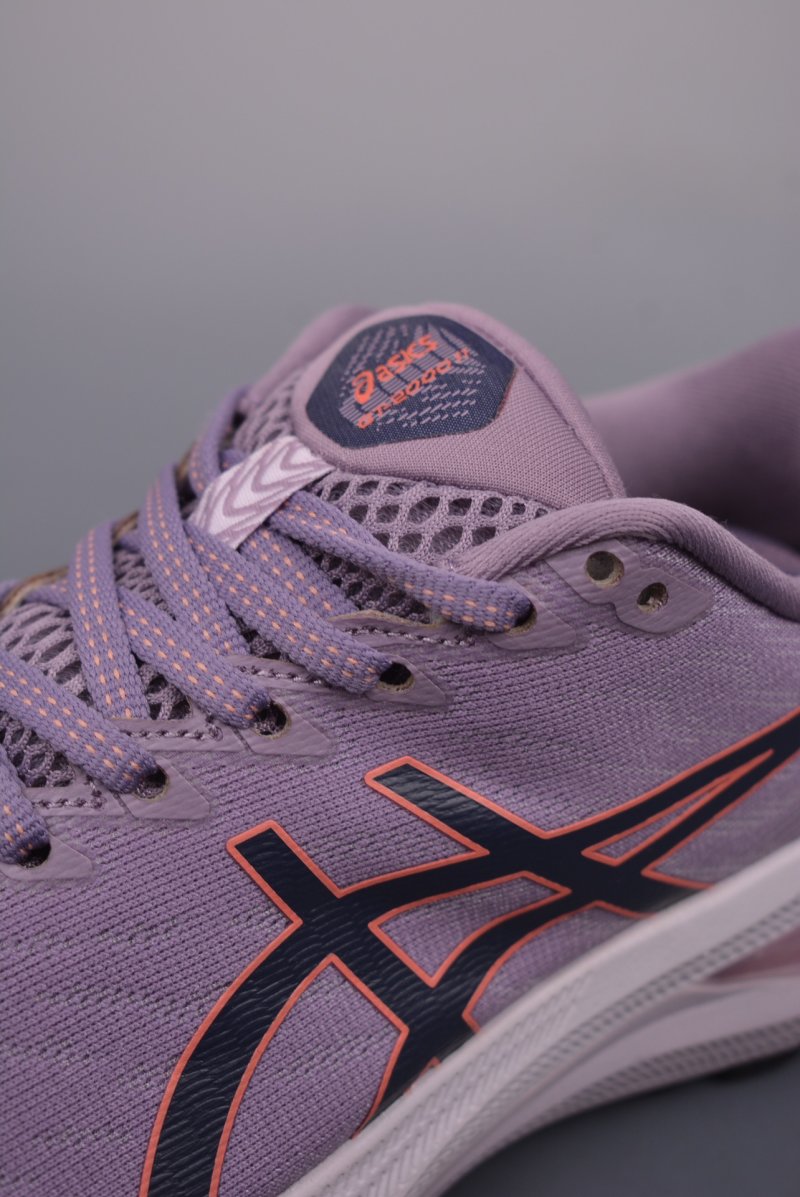 Asics GT-2000 11 view
