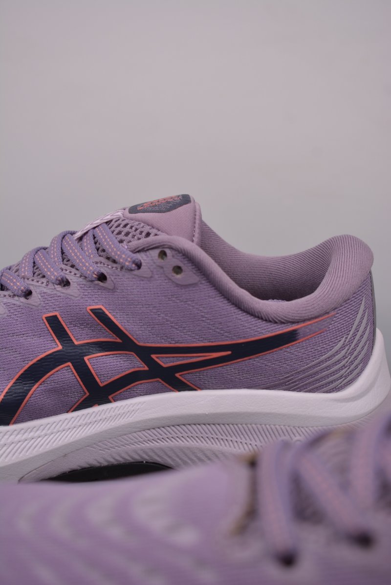 Asics GT-2000 11 view