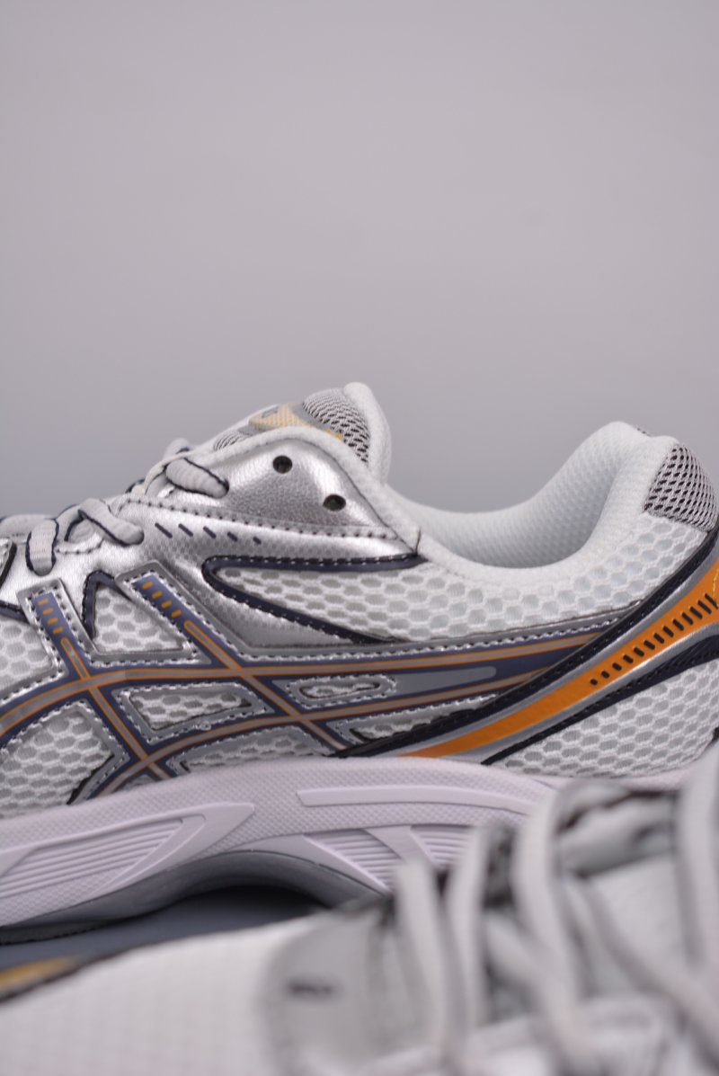Asics GT-2160 view