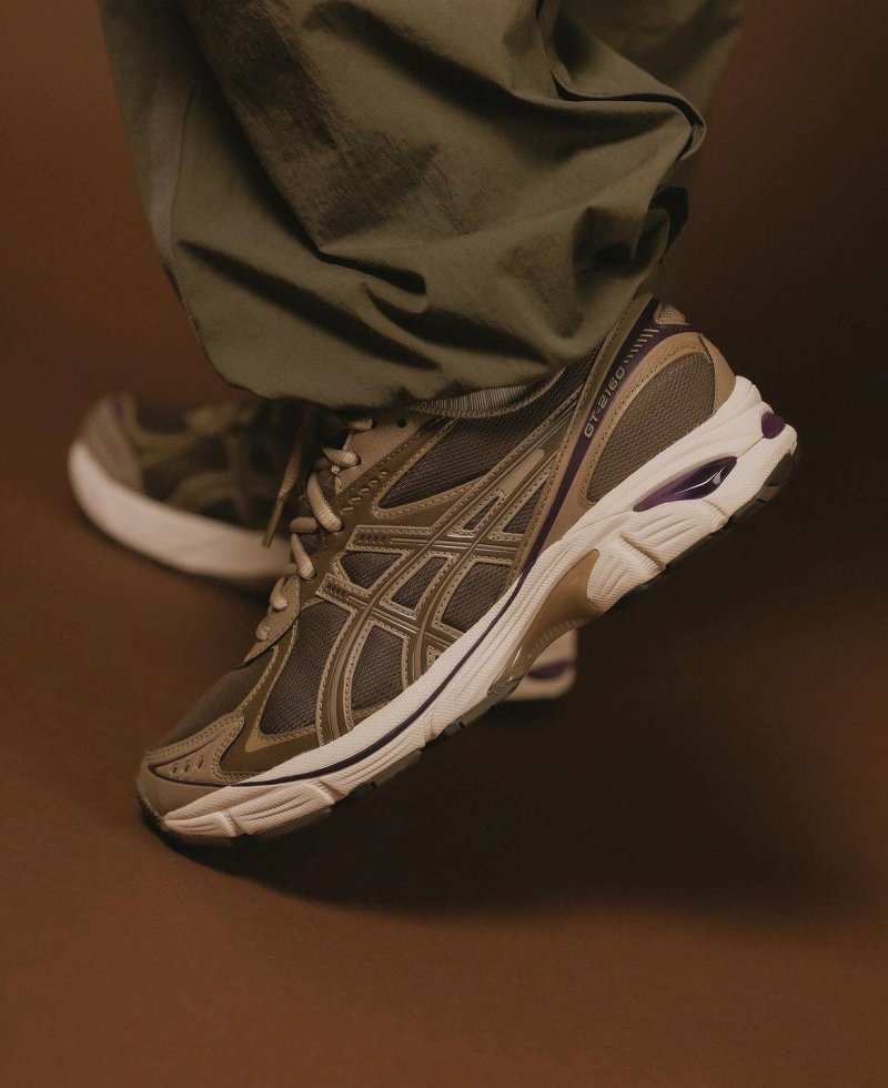 Asics GT-2160 view